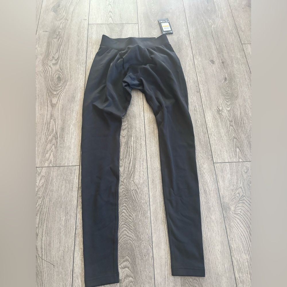Under armour packaged base 3.0 leggings